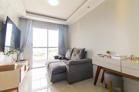 Sala de apartamento para alugar com 2 quartos, 50m² em Vila Carmosina, São Paulo