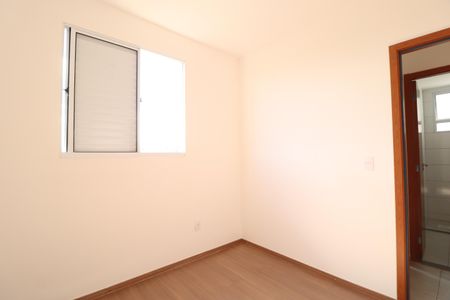 Quarto 1 de apartamento para alugar com 2 quartos, 53m² em Shopping Park, Uberlândia