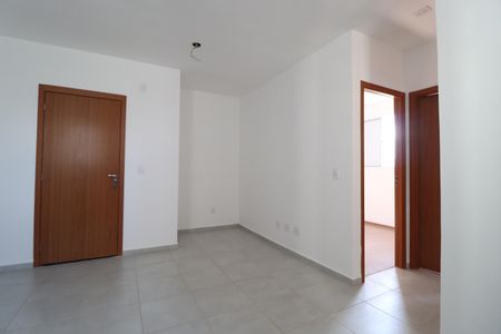 Sala de apartamento para alugar com 2 quartos, 53m² em Shopping Park, Uberlândia