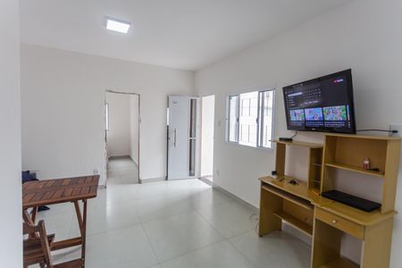 Sala de casa para alugar com 2 quartos, 230m² em Nova Vista, Belo Horizonte
