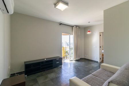 Sala de apartamento para alugar com 1 quarto, 60m² em Centro, Campinas