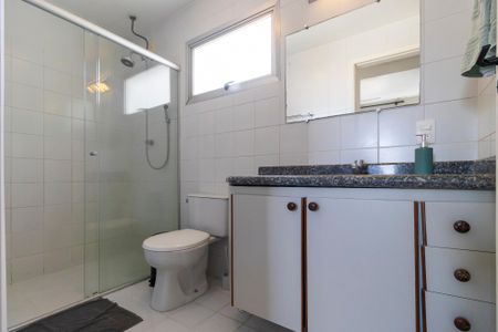 Apartamento para alugar com 60m², 1 quarto e 1 vaga Apartamento para alugar com 60m², 1 quarto e 1 vagaBanheiro da suíte