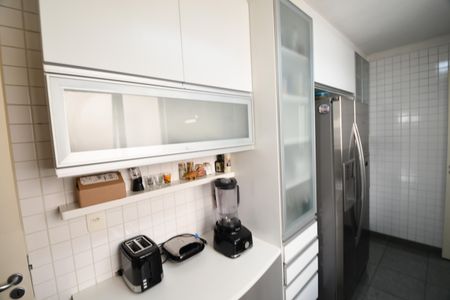 Apartamento à venda com 104m², 2 quartos e 2 vagasCozinha