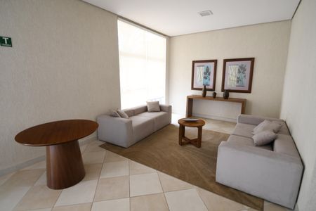 Apartamento à venda com 104m², 2 quartos e 2 vagasHall social