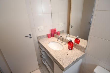 Apartamento à venda com 104m², 2 quartos e 2 vagasBanheiro Suíte