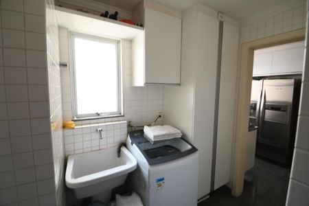 Apartamento à venda com 104m², 2 quartos e 2 vagasÁrea de Serviço