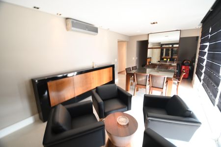 Apartamento à venda com 104m², 2 quartos e 2 vagasSala