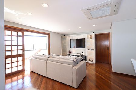 Sala de apartamento à venda com 4 quartos, 150m² em Boa Vista, Porto Alegre