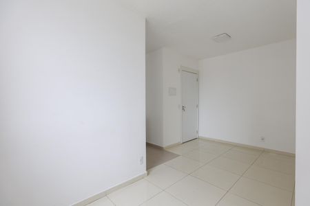 Sala de apartamento para alugar com 2 quartos, 41m² em Jardim Monte Alegre, Taboão da Serra