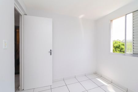 Quarto 1 de apartamento para alugar com 2 quartos, 36m² em Conjunto Habitacional Fazenda do Carmo, São Paulo