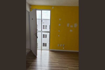 Sala de apartamento para alugar com 2 quartos, 42m² em Recanto Vista Alegre, Cotia