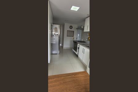 Cozinha de apartamento para alugar com 4 quartos, 142m² em Cidade São Francisco, São Paulo