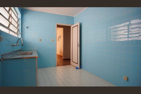 Casa à venda com 280m², 4 quartos e 4 vagasCozinha 