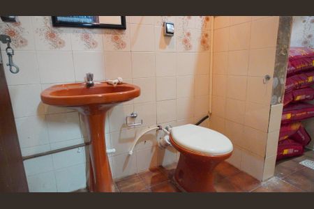 Casa à venda com 280m², 4 quartos e 4 vagasBanheiro 4 - Garagem 