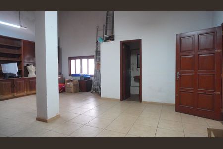 Casa à venda com 280m², 4 quartos e 4 vagasGaragem 