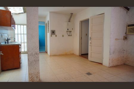 Casa à venda com 280m², 4 quartos e 4 vagasSalão de Festas / dispensa/ lavanderia/ pátio 