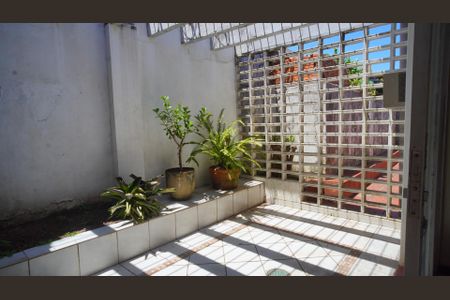 Casa à venda com 280m², 4 quartos e 4 vagasJardim de inverno 