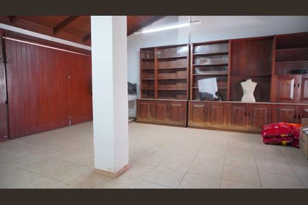 Casa à venda com 280m², 4 quartos e 4 vagasGaragem