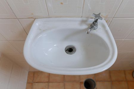 Apartamento para alugar com 60m², 2 quartos e 2 vagas Apartamento para alugar com 60m², 2 quartos e 2 vagasBanheiro de serviço