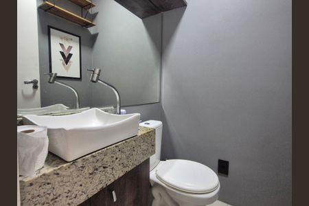 Apartamento para alugar com 180m², 3 quartos e 3 vagas Apartamento para alugar com 180m², 3 quartos e 3 vagasLavabo