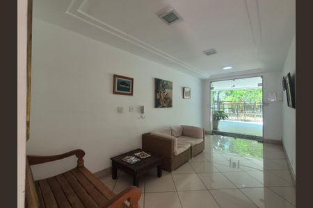 Apartamento para alugar com 180m², 3 quartos e 3 vagas Apartamento para alugar com 180m², 3 quartos e 3 vagasHall de Entrada