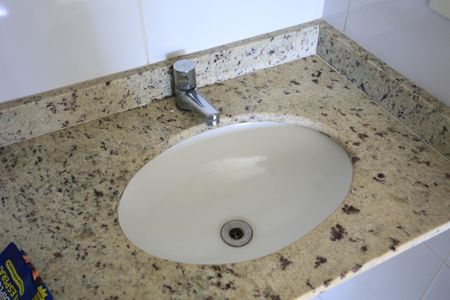 Apartamento para alugar com 58m², 2 quartos e 1 vagaBanheiro