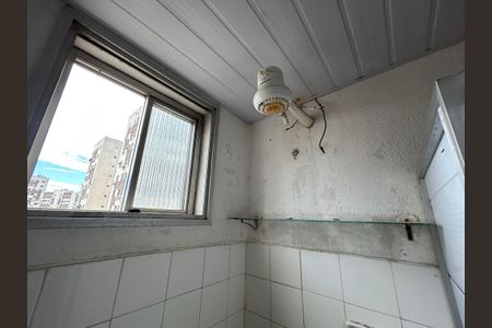 Apartamento para alugar com 80m², 2 quartos e 1 vagaChuveiro