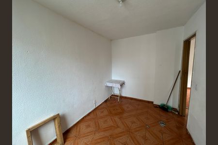 Quarto 1 de apartamento para alugar com 2 quartos, 80m² em Pavuna, Nilópolis