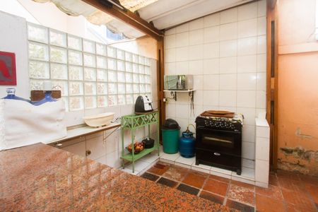 Casa para alugar com 300m², 4 quartos e 2 vagas