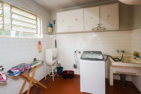 Casa para alugar com 300m², 4 quartos e 2 vagas