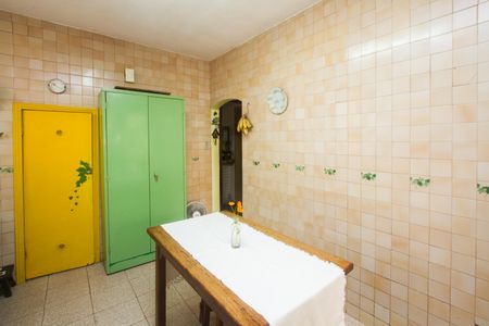 Casa para alugar com 300m², 4 quartos e 2 vagas