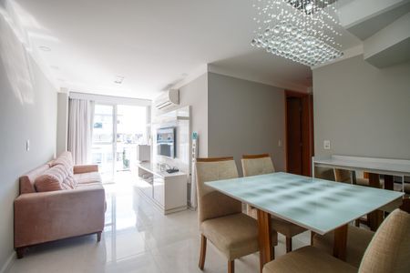 Sala de apartamento para alugar com 2 quartos, 135m² em Tijuca, Rio de Janeiro