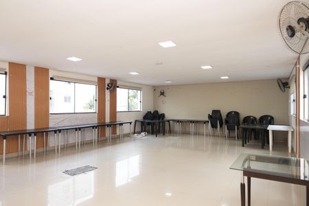 Apartamento para alugar com 44m², 2 quartos e 1 vagaÁrea comum - Salão de festas