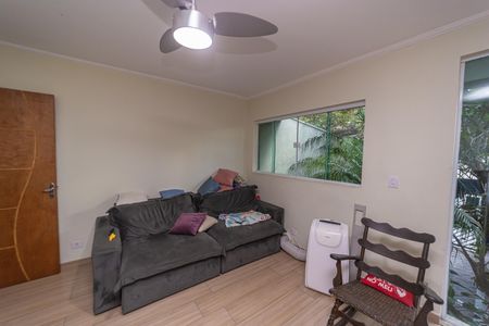 Casa para alugar com 300m², 6 quartos e 5 vagasSala