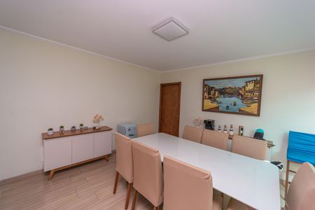 Casa para alugar com 300m², 6 quartos e 5 vagasSala de Jantar