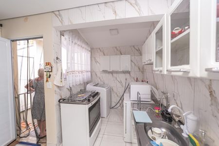 Casa para alugar com 300m², 6 quartos e 5 vagasCozinha da Edícula