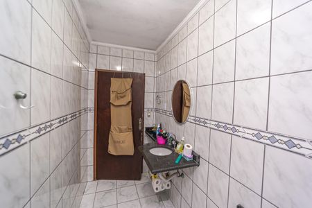 Casa para alugar com 300m², 6 quartos e 5 vagasBanheiro Social