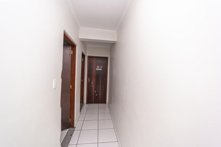 Casa para alugar com 300m², 6 quartos e 5 vagasCorredor