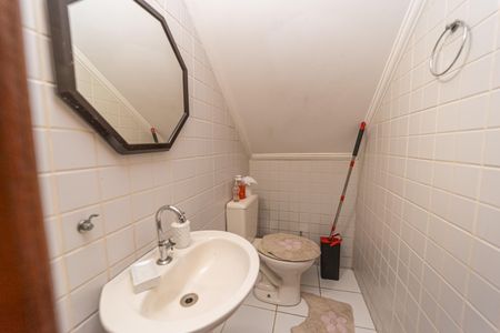 Casa para alugar com 300m², 6 quartos e 5 vagasLavabo