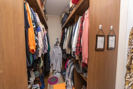 Casa para alugar com 300m², 6 quartos e 5 vagasCloset do Quarto 1