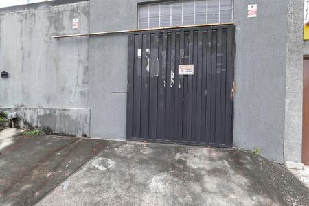 Fachada de kitnet/studio para alugar com 1 quarto, 84m² em Arvoredo, Contagem