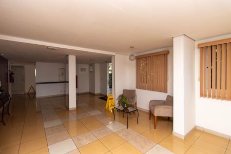 Apartamento à venda com 50m², 2 quartos e 1 vaga Apartamento à venda com 50m², 2 quartos e 1 vagaHall social