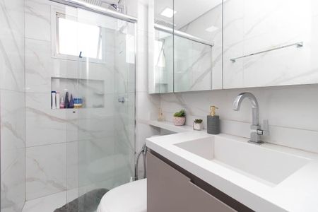 Apartamento à venda com 50m², 2 quartos e 1 vaga Apartamento à venda com 50m², 2 quartos e 1 vagaBanheiro