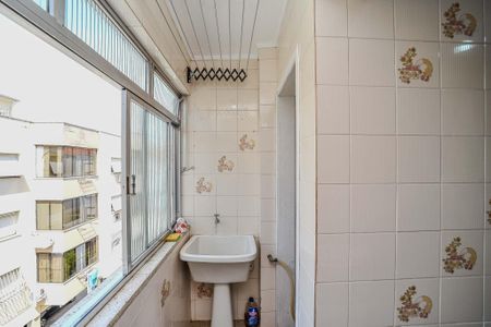 Apartamento à venda com 69m², 2 quartos e 1 vaga Apartamento à venda com 69m², 2 quartos e 1 vagaCozinha e Área de Serviço