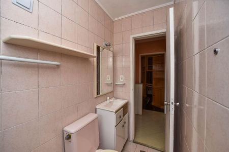 Apartamento à venda com 69m², 2 quartos e 1 vaga Apartamento à venda com 69m², 2 quartos e 1 vagaBanheiro