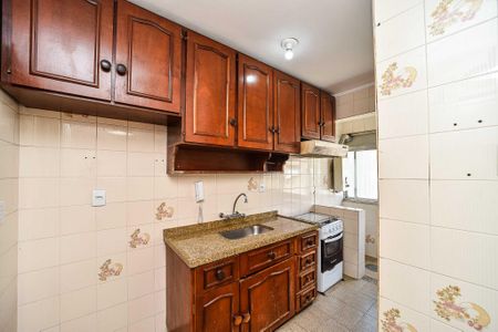Apartamento à venda com 69m², 2 quartos e 1 vaga Apartamento à venda com 69m², 2 quartos e 1 vagaCozinha e Área de Serviço