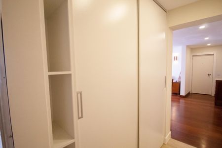 Apartamento para alugar com 144m², 3 quartos e 2 vagas