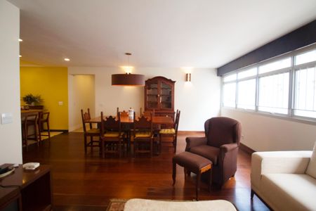 Apartamento para alugar com 144m², 3 quartos e 2 vagas