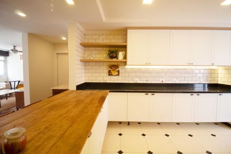 Apartamento para alugar com 144m², 3 quartos e 2 vagas