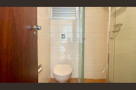 Banheiro de apartamento para alugar com 1 quarto, 31m² em Jardim Paulista, São Paulo